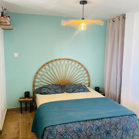 Ti Kaz Azura Apartamento Saint-Denis Exterior foto